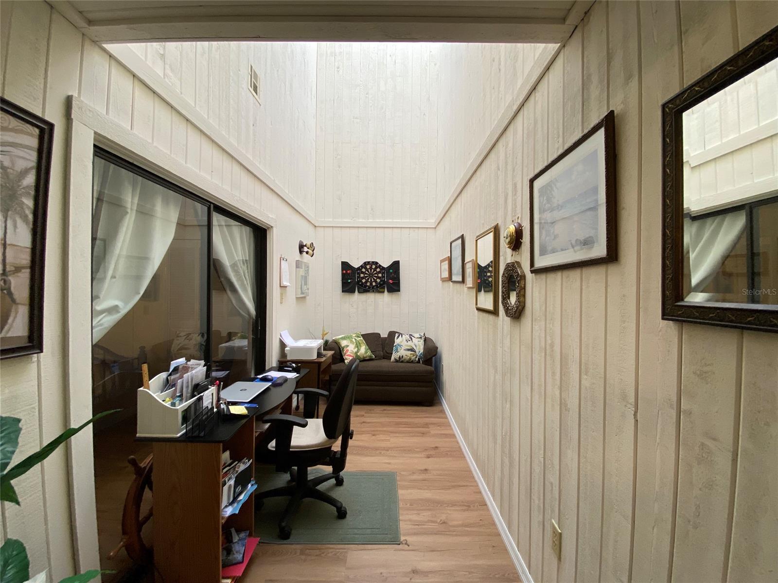 Seawoods Un 01 - Residential