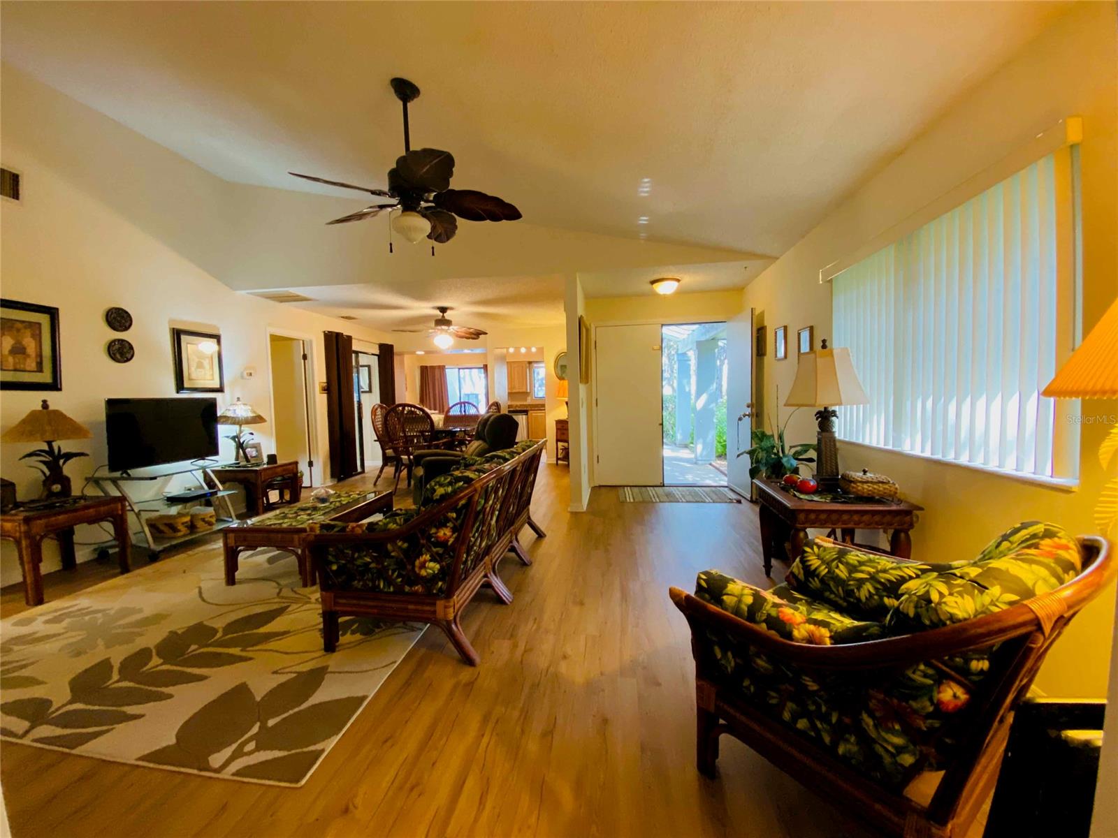 Seawoods Un 01 - Residential