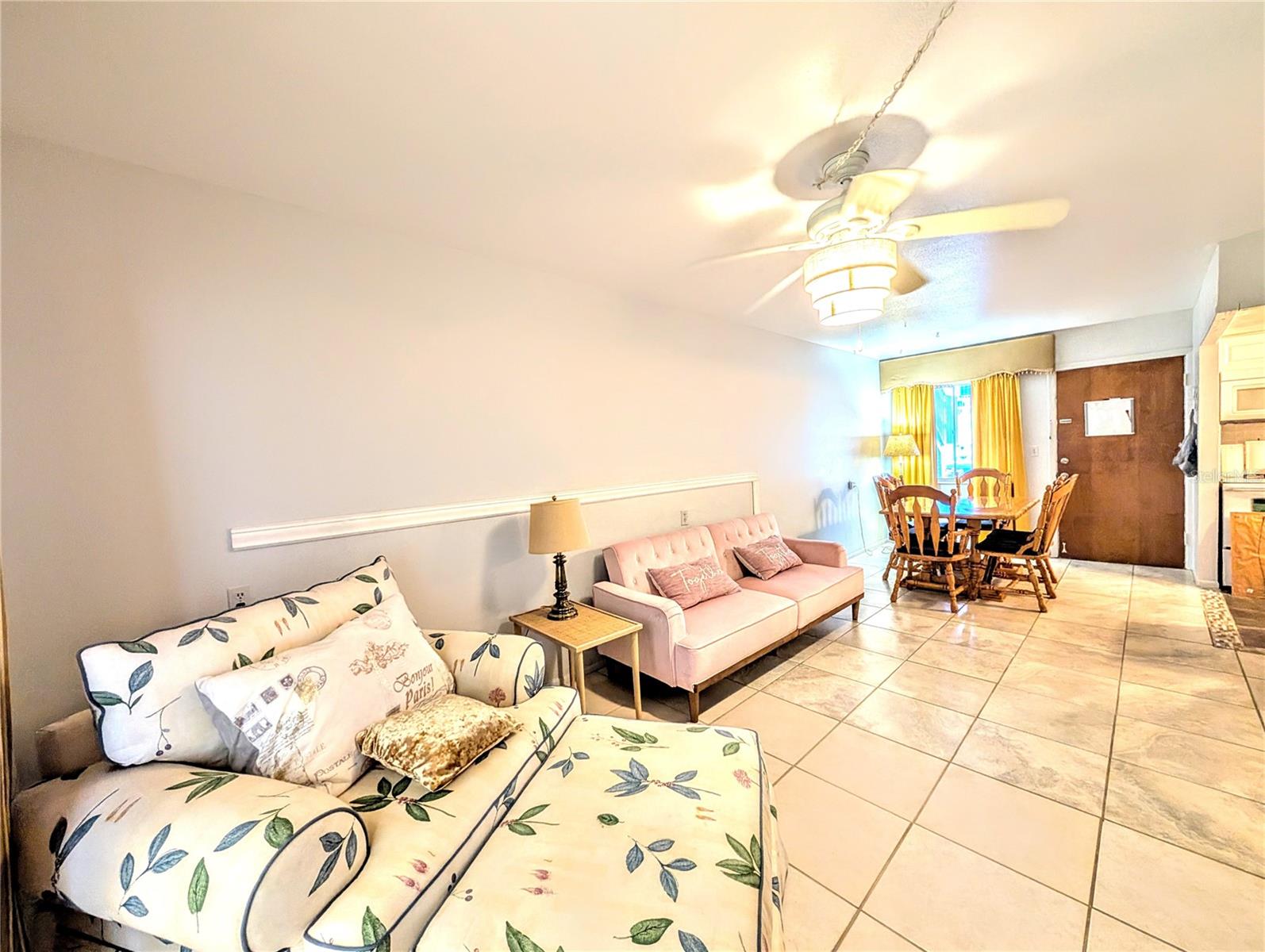 BAYSHORE GARDENS APTS 5 - Residential Lease