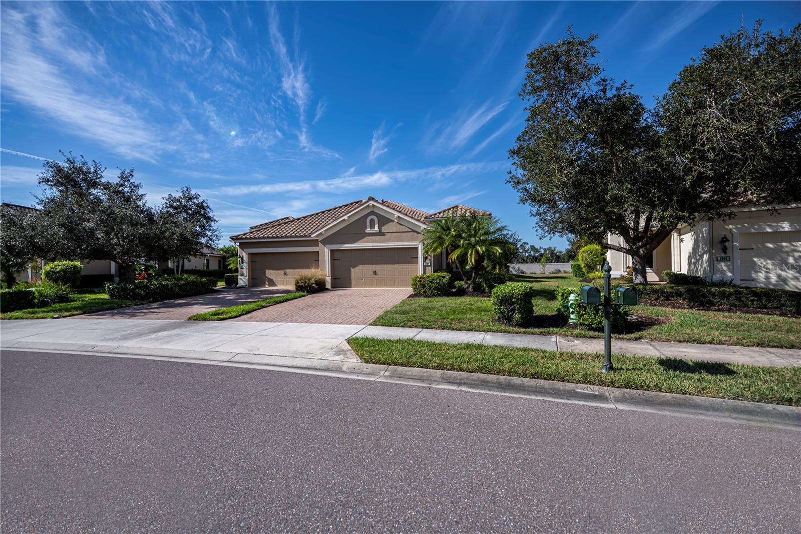 BOCA ROYALE PH 1 - Residential