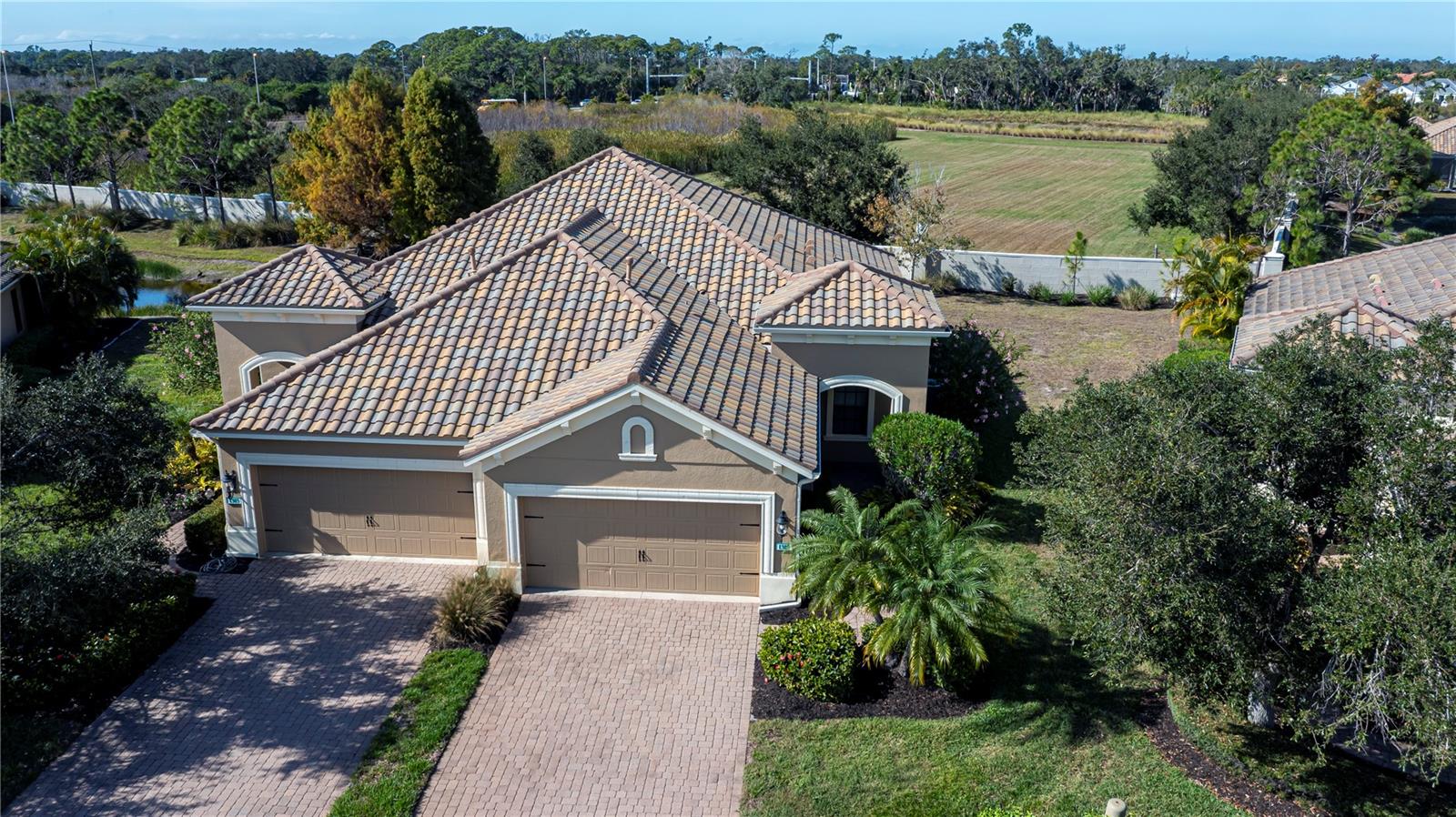 BOCA ROYALE PH 1 - Residential