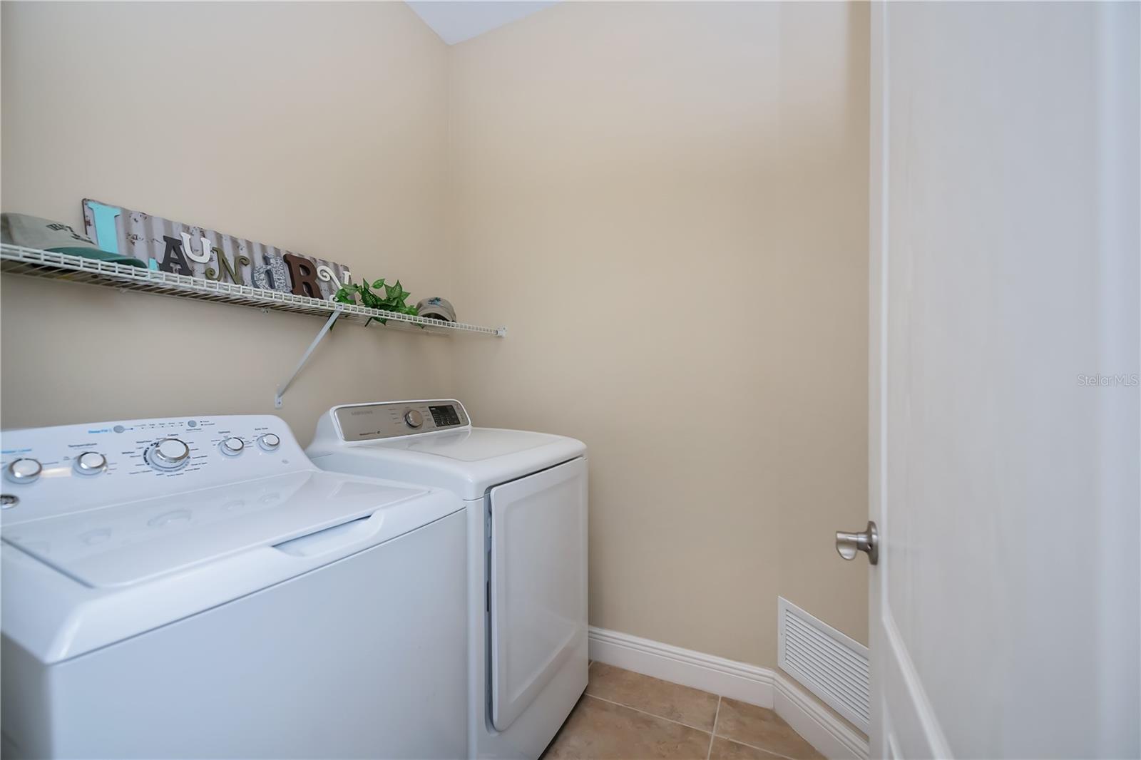 BOCA ROYALE PH 1 - Residential