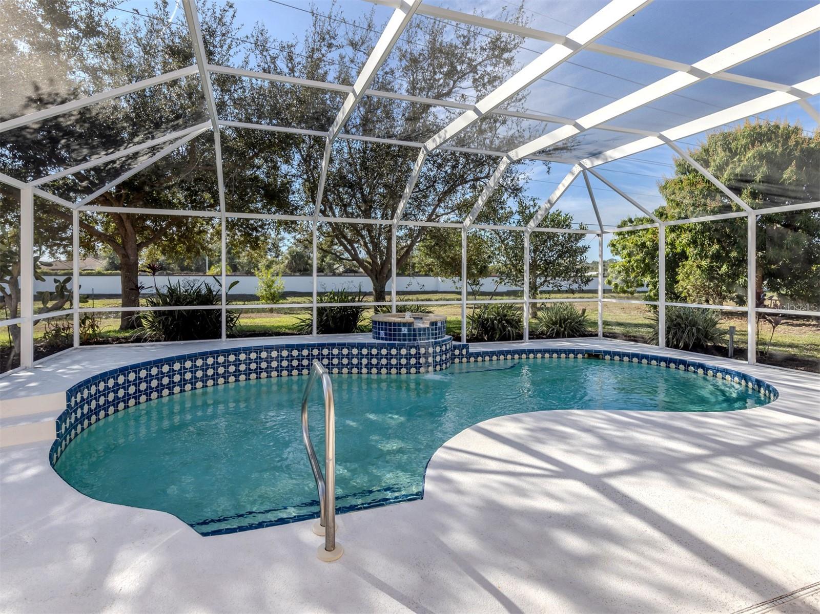 LAUREL WOODLANDS - Residential