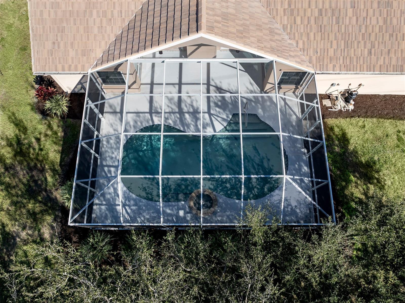 LAUREL WOODLANDS - Residential