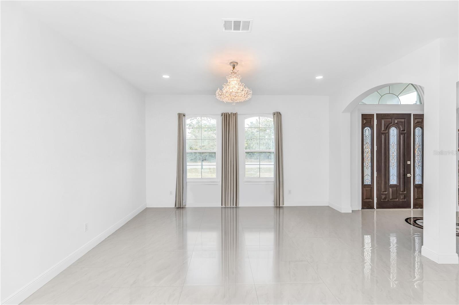 WEDGEFIELD - Residential