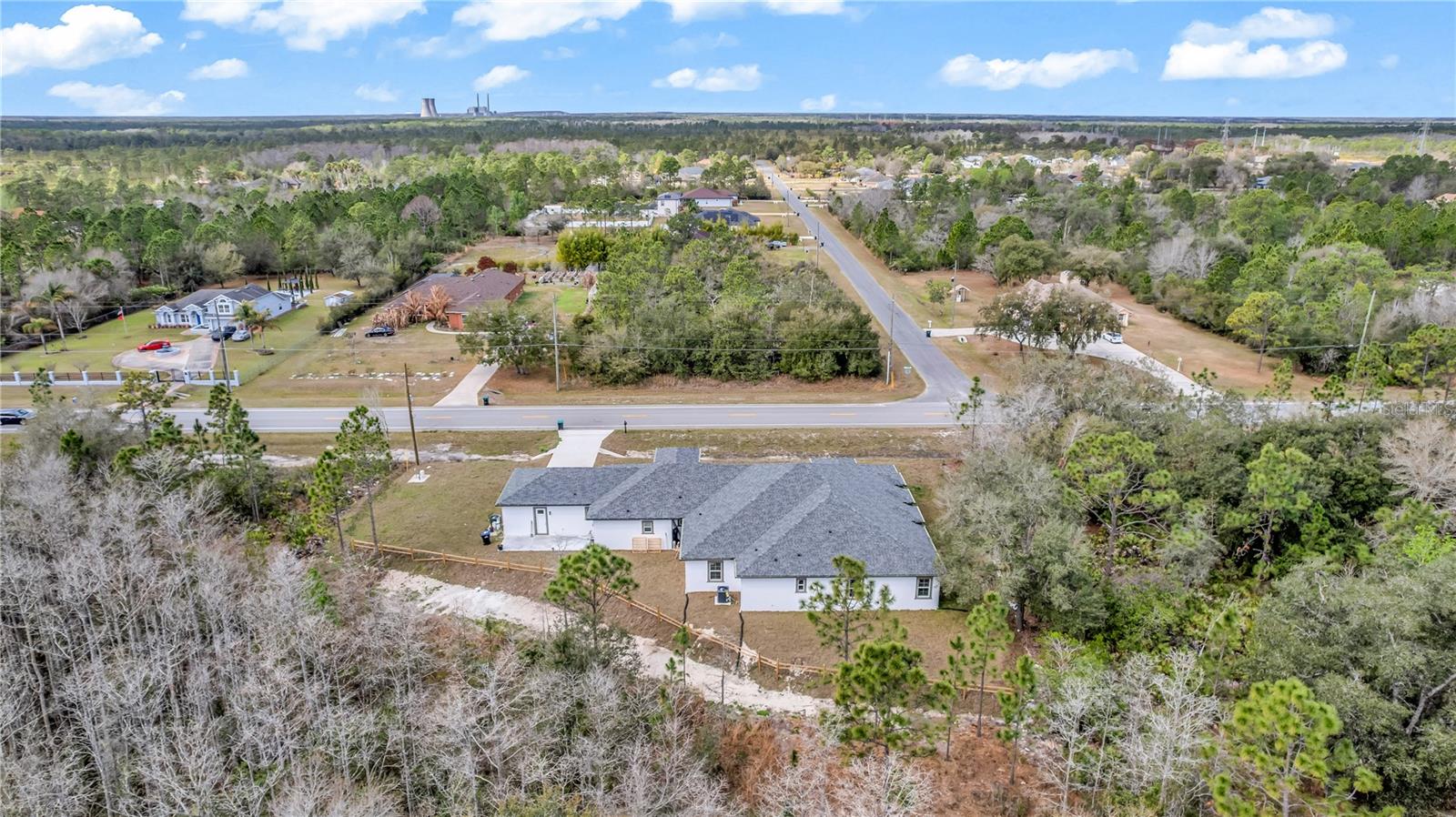 WEDGEFIELD - Residential