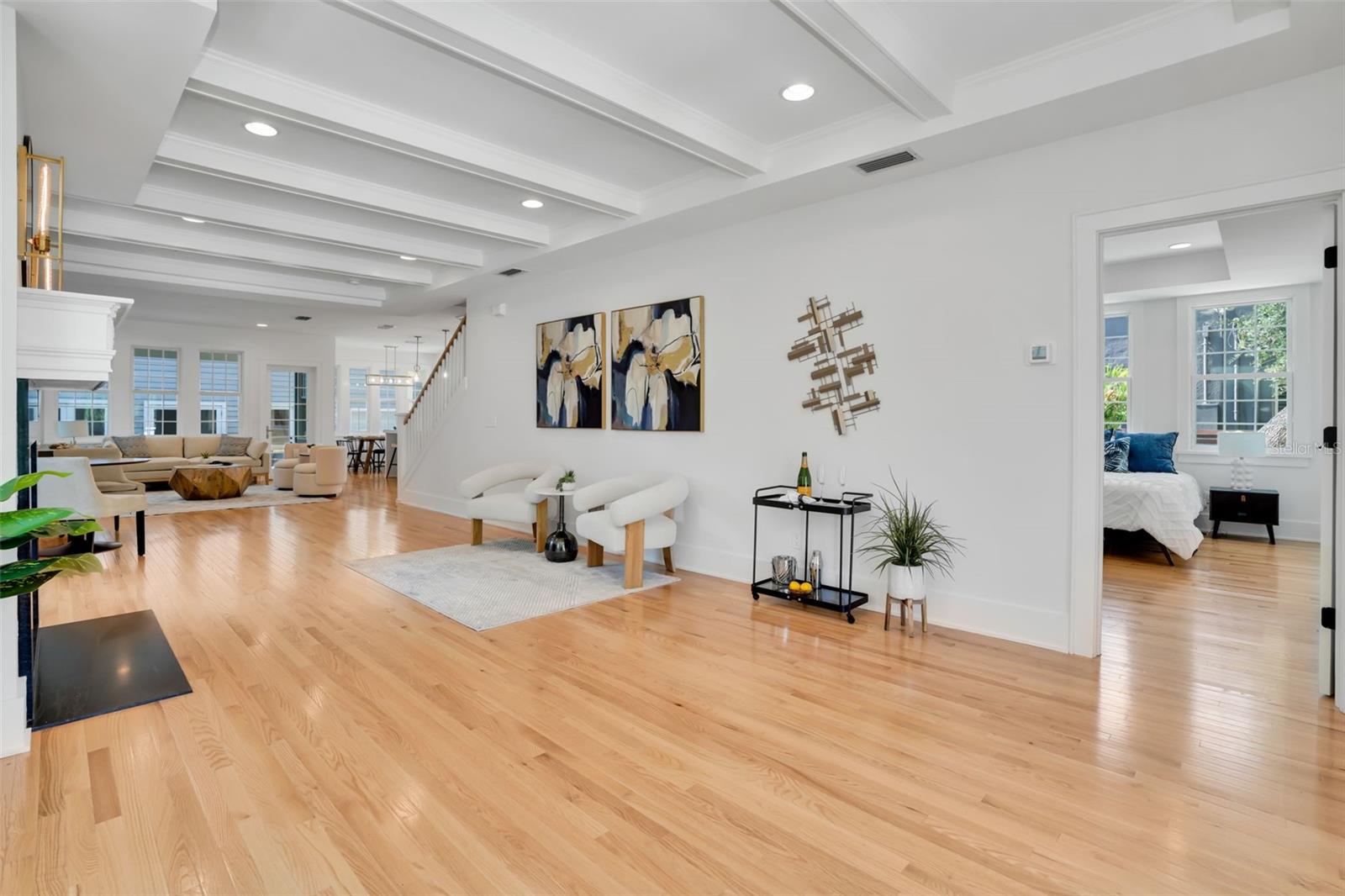 LINGERLONG - Residential