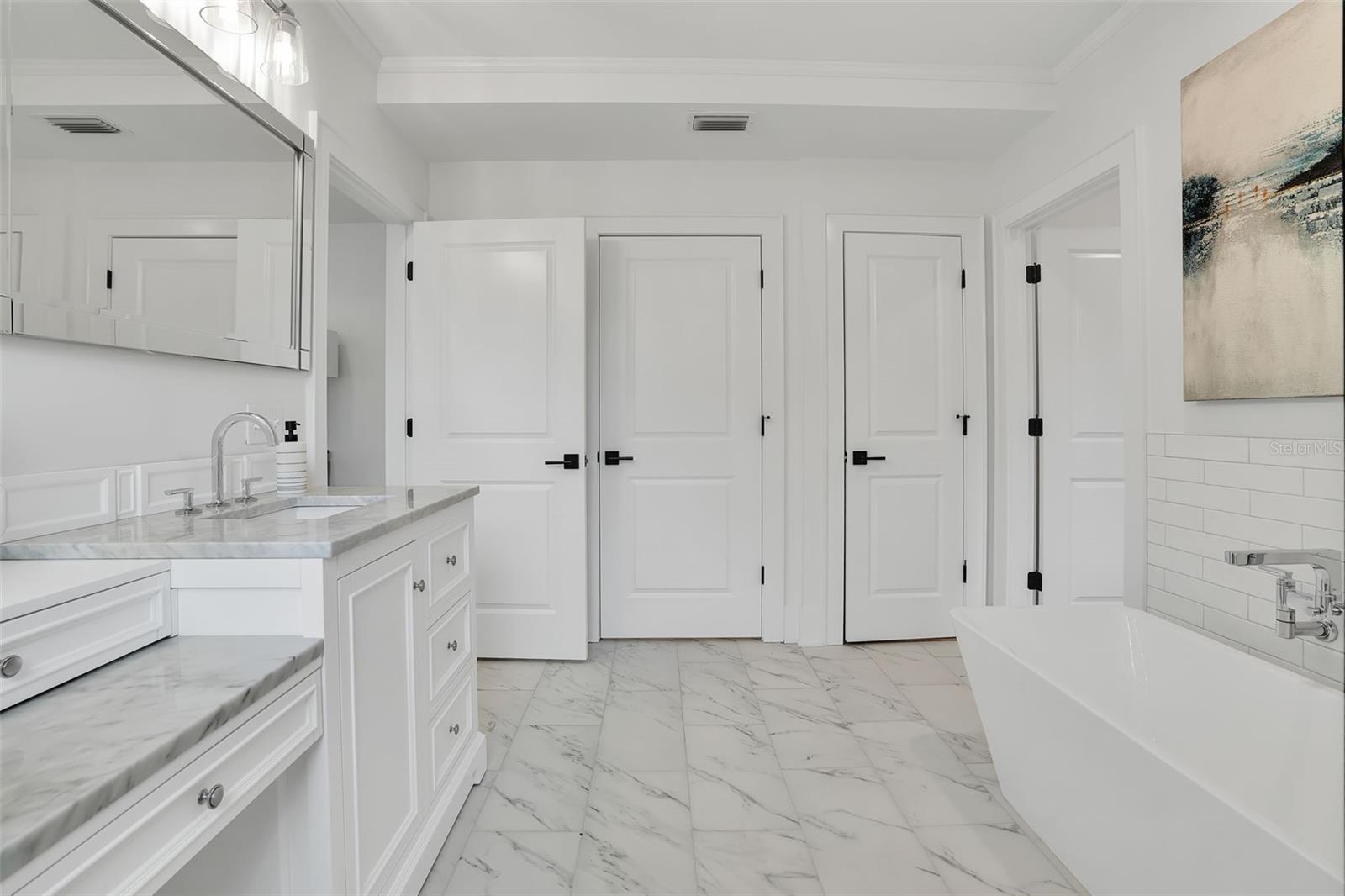 LINGERLONG - Residential