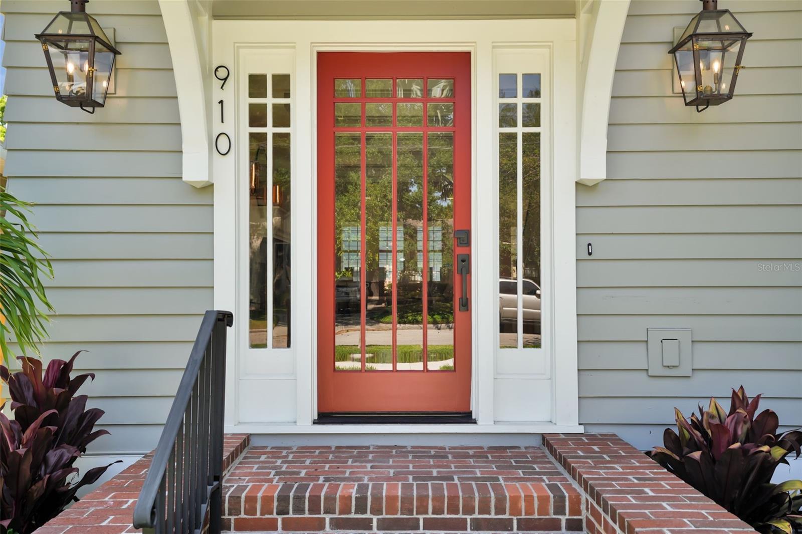 LINGERLONG - Residential