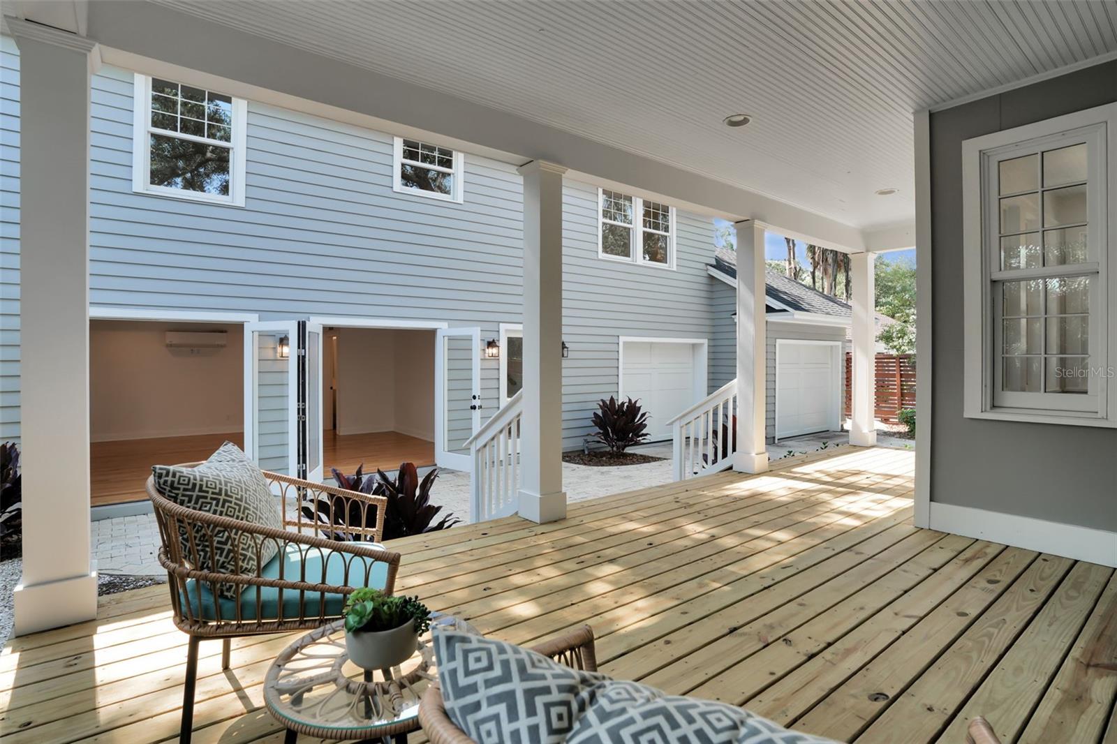 LINGERLONG - Residential