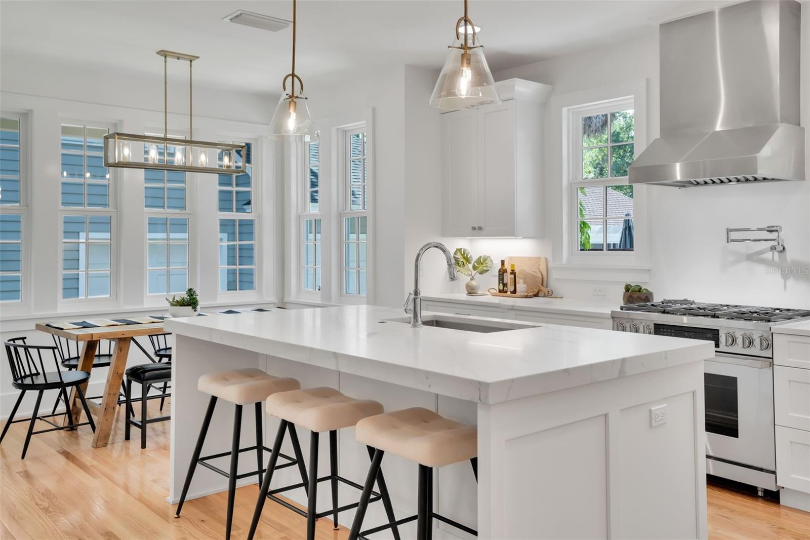 LINGERLONG - Residential