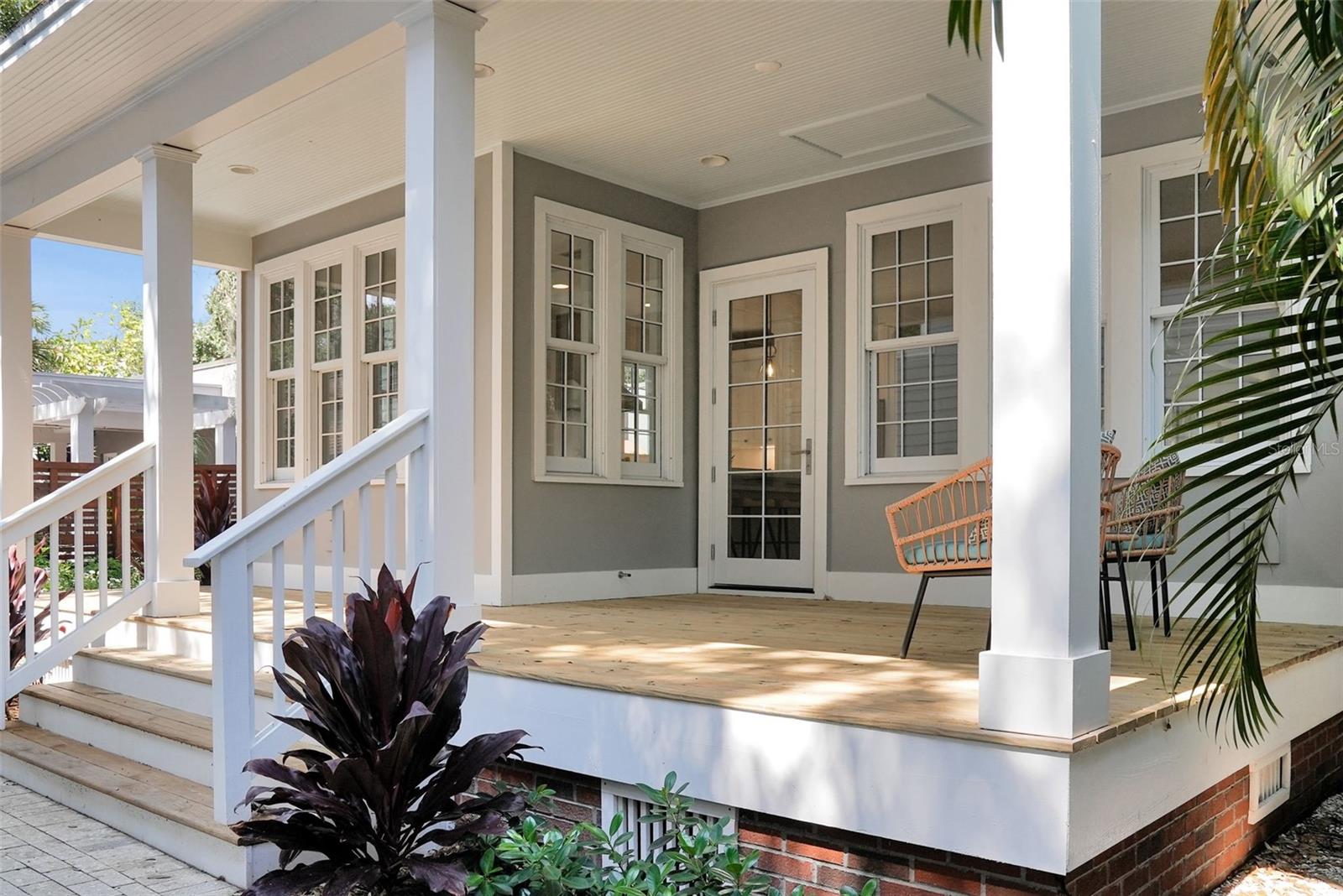 LINGERLONG - Residential