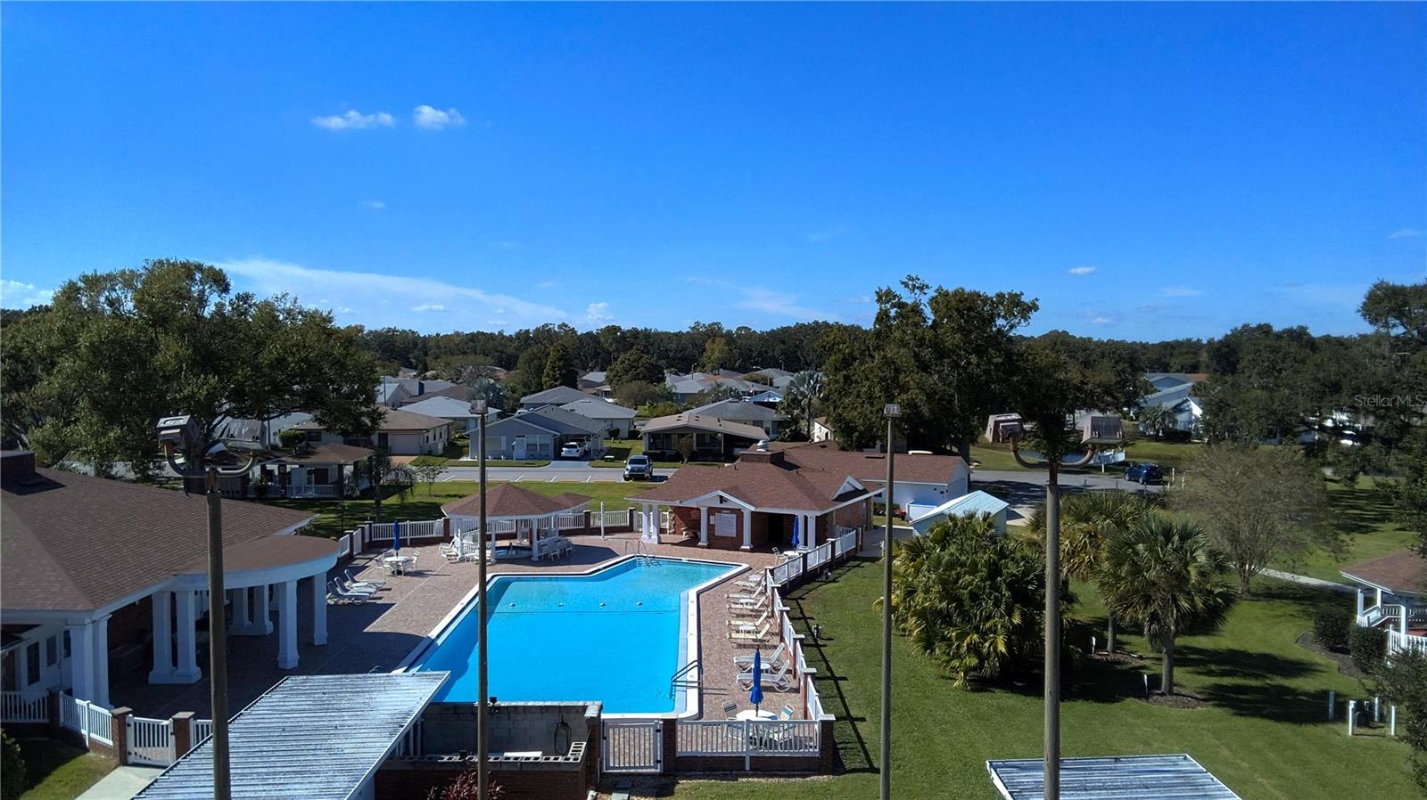 COLONNADES PH 01 - Residential