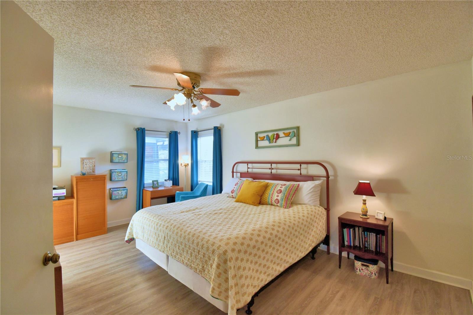 COLONNADES PH 01 - Residential