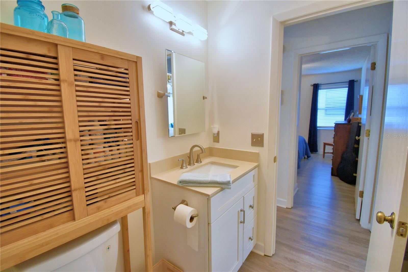 COLONNADES PH 01 - Residential