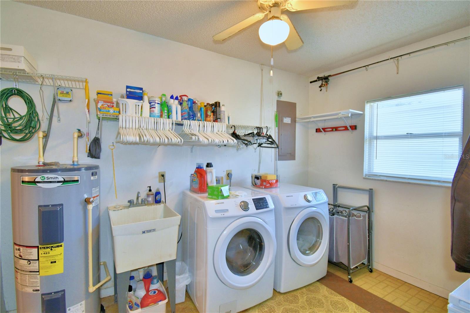 COLONNADES PH 01 - Residential