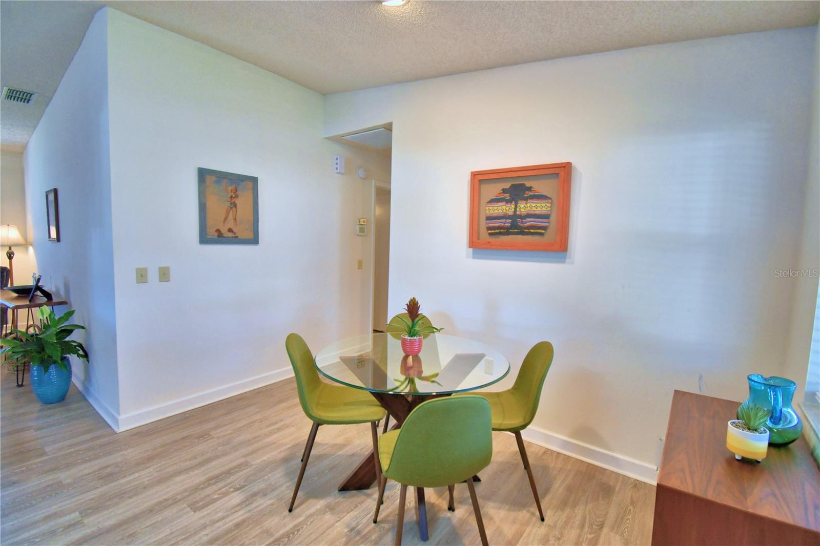 COLONNADES PH 01 - Residential