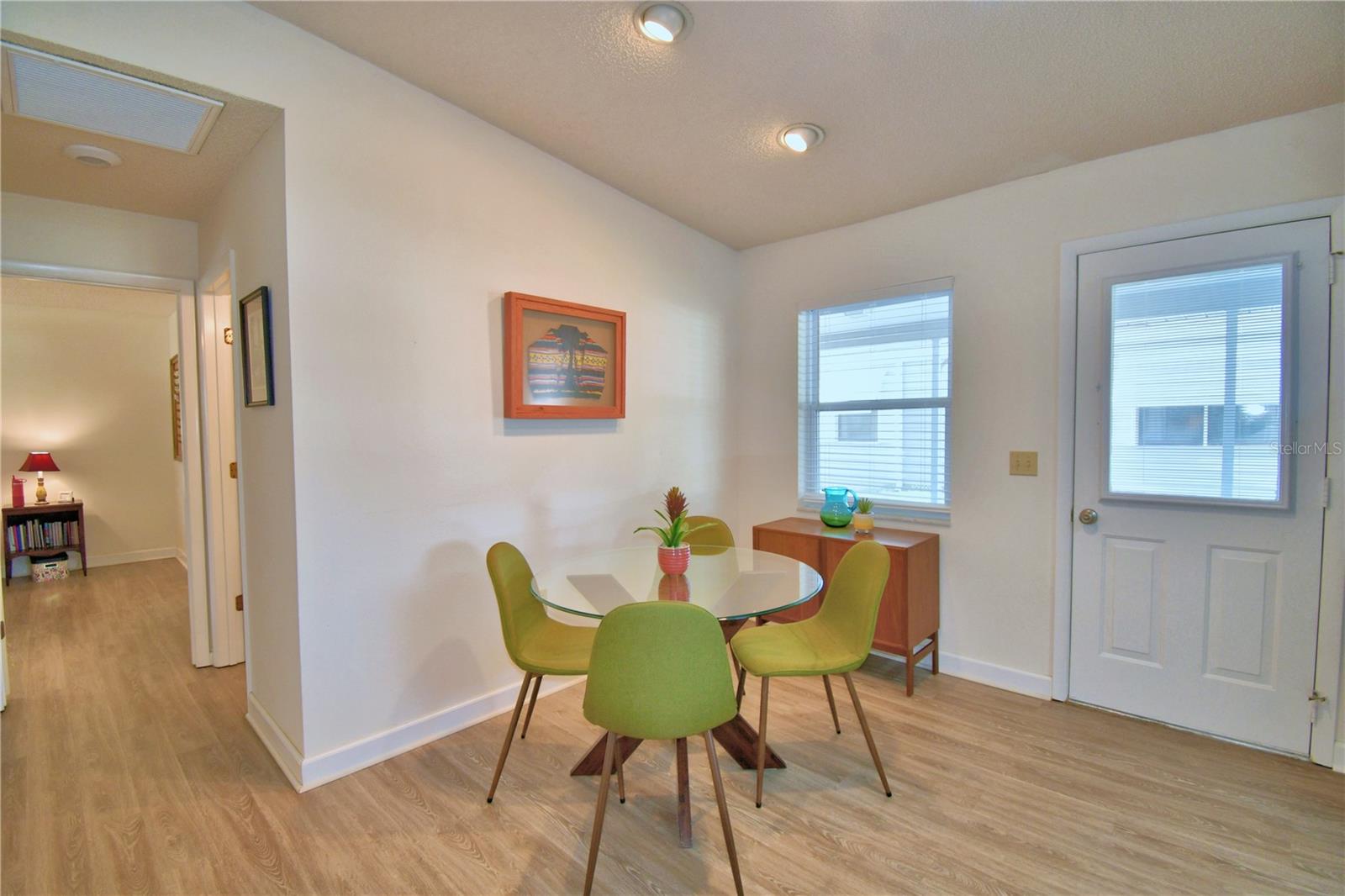 COLONNADES PH 01 - Residential