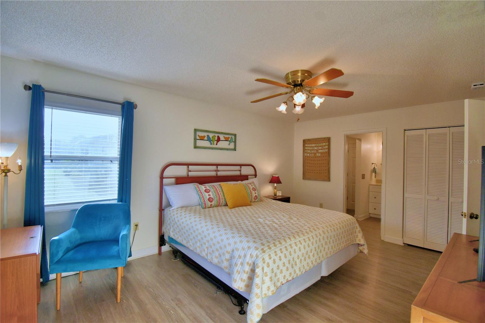 COLONNADES PH 01 - Residential