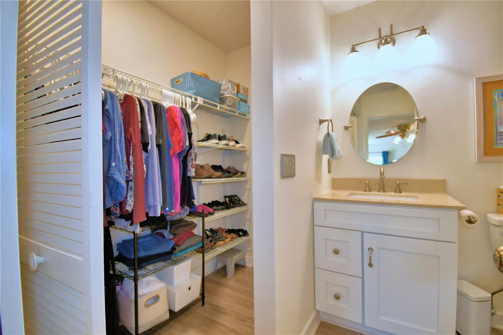 COLONNADES PH 01 - Residential