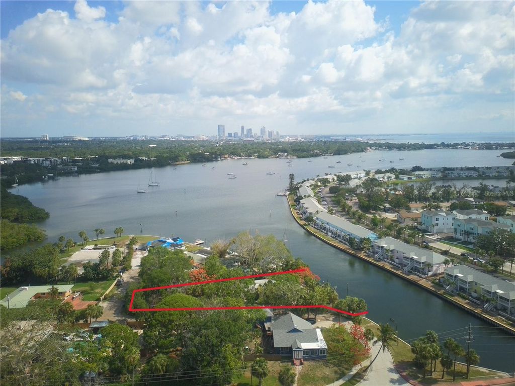 Photo of 6 Sea Lane S, St Petersburg, FL 33705 (MLS # TB8379574)