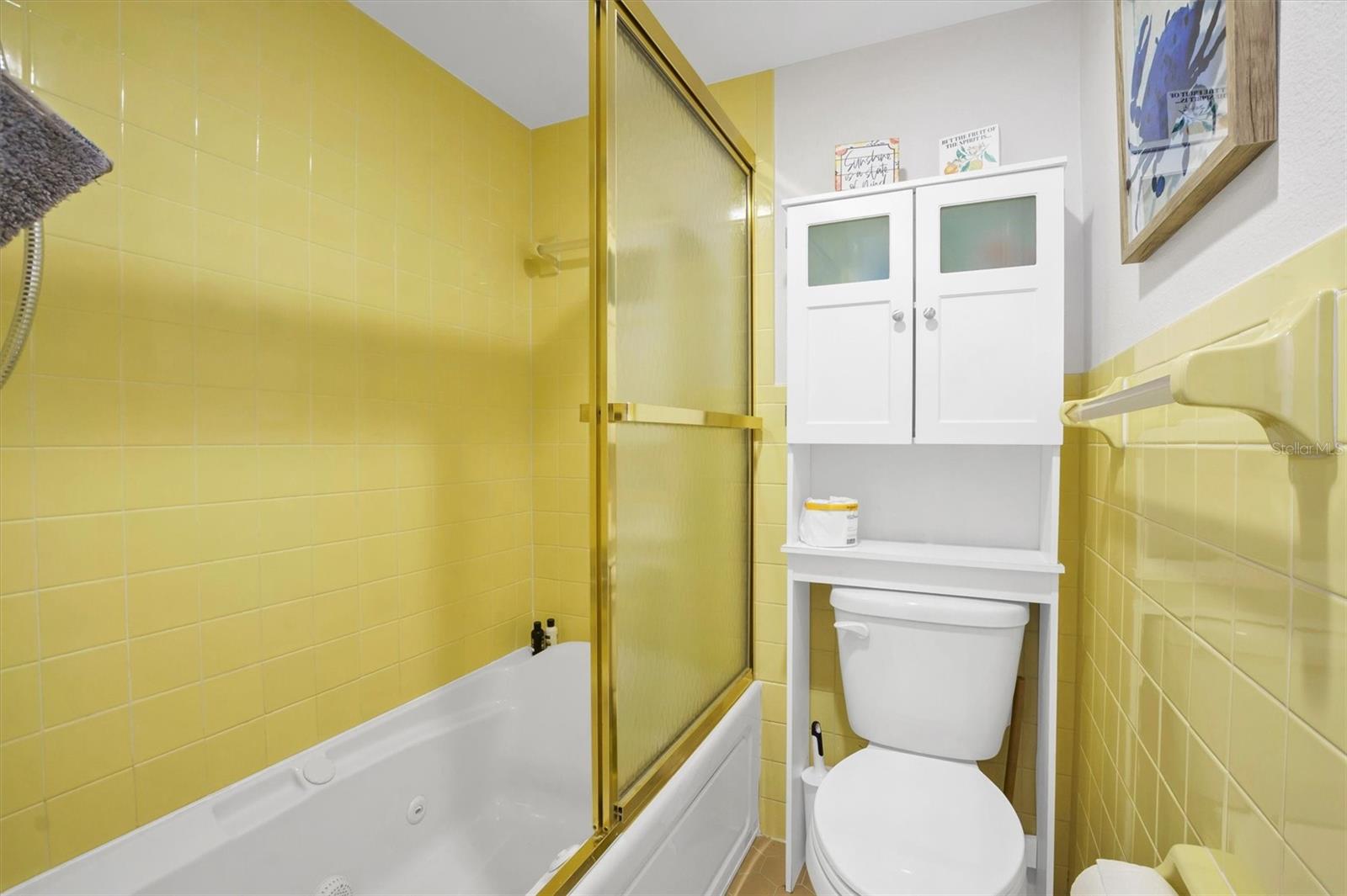 COUNTRY CLUB VILLAGE CONDO - Residential