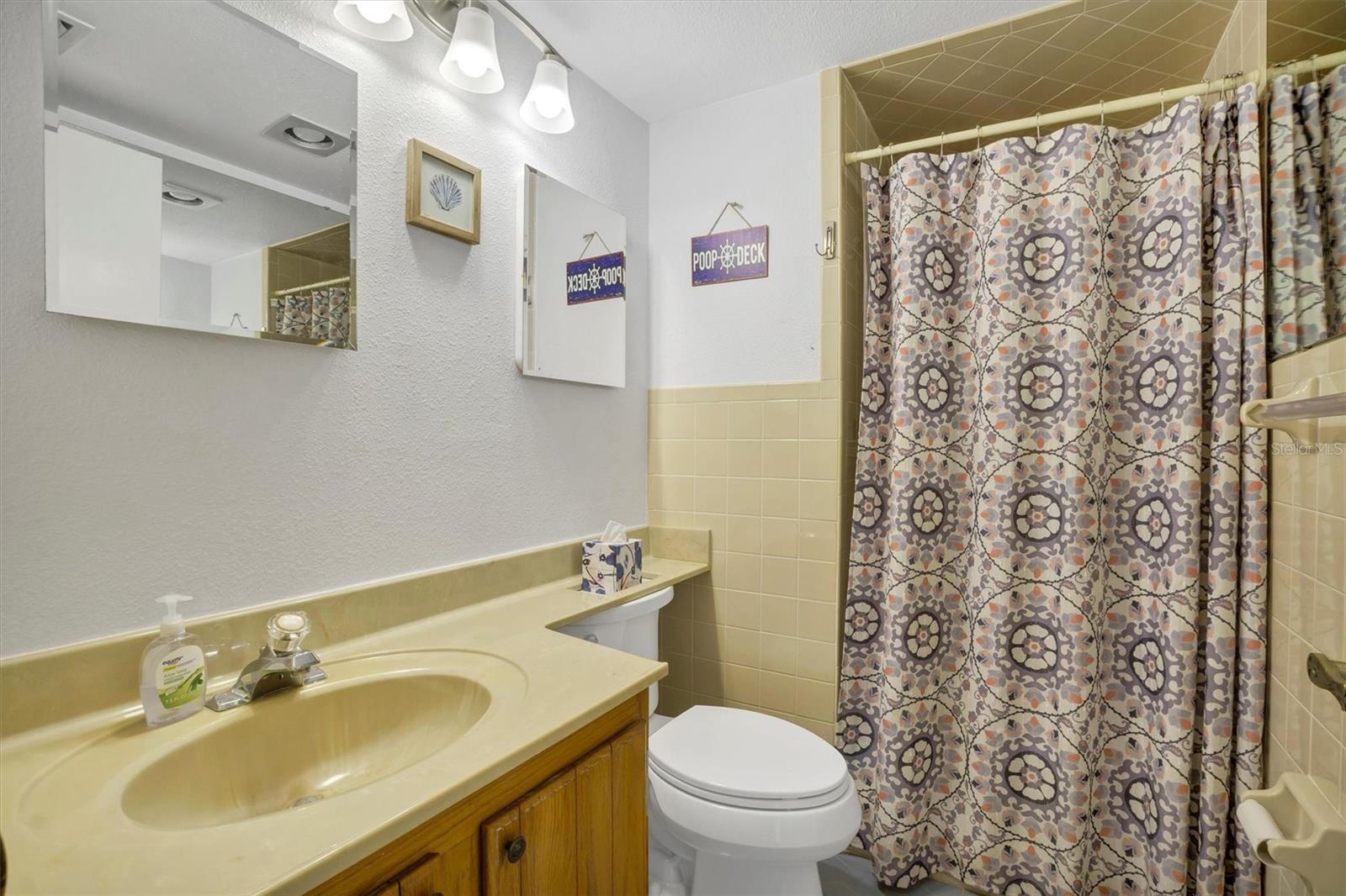 COUNTRY CLUB VILLAGE CONDO - Residential