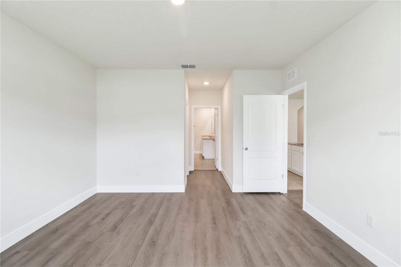 MEADOW WALK PH 1 - Residential Lease