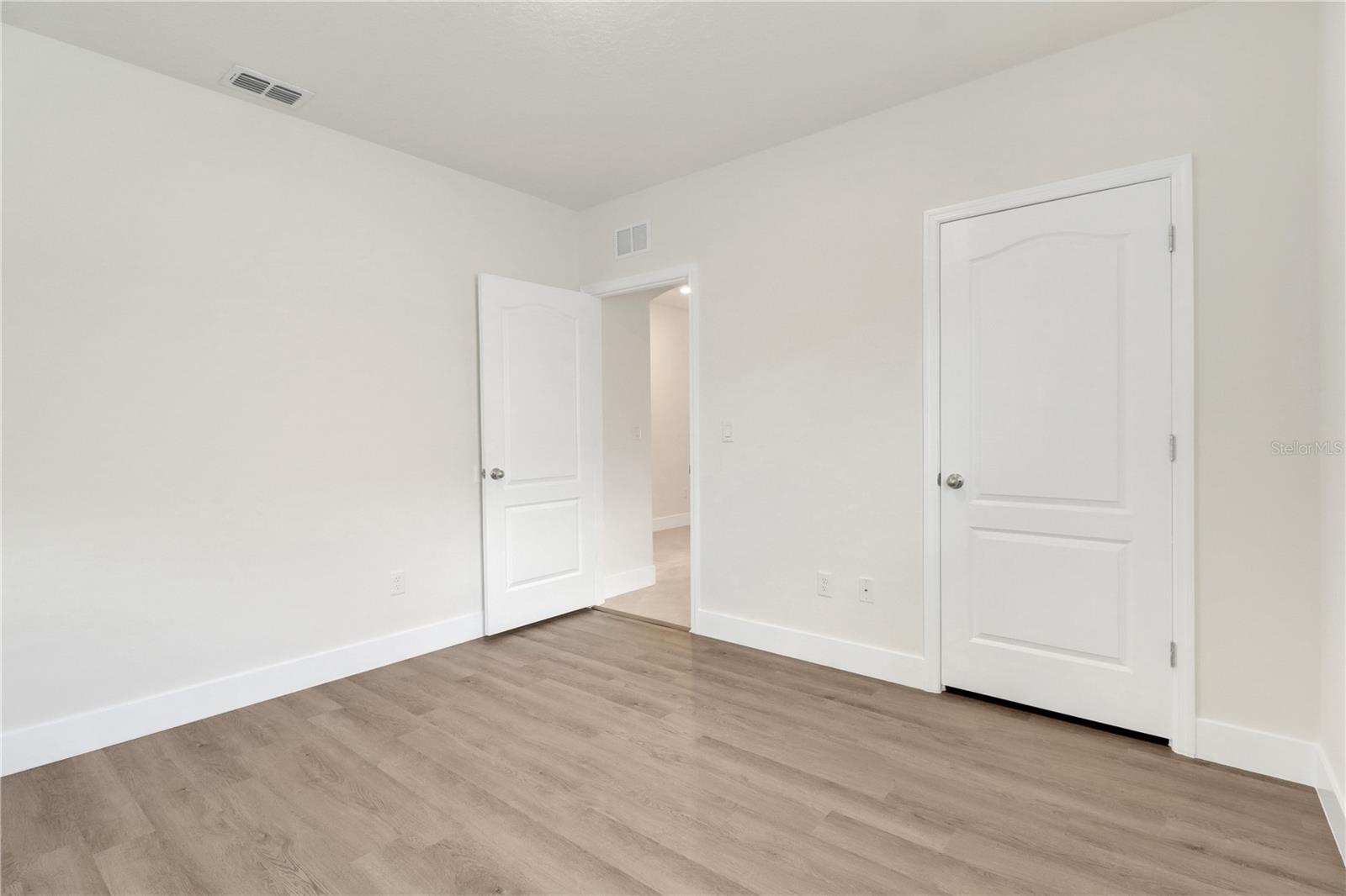 MEADOW WALK PH 1 - Residential Lease