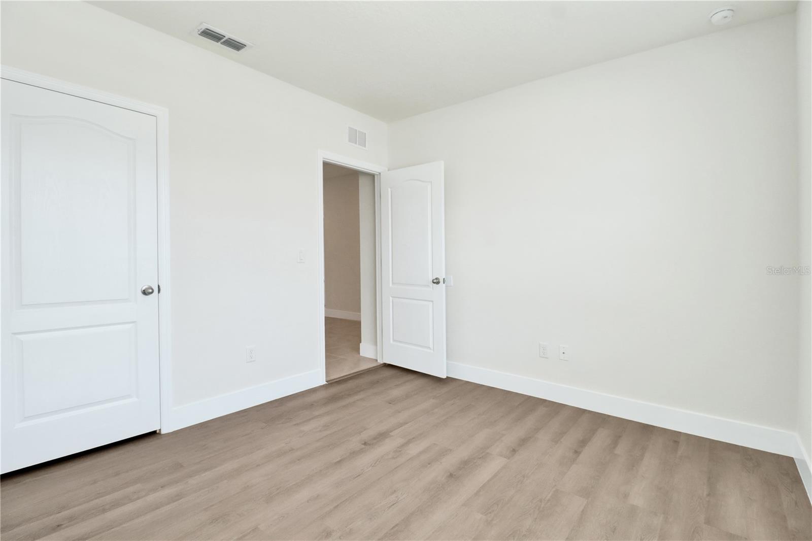 MEADOW WALK PH 1 - Residential Lease