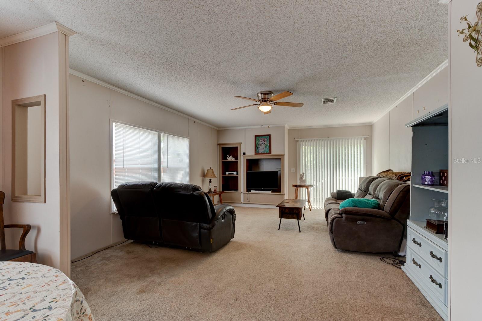 1352 CEDAR BLUFF