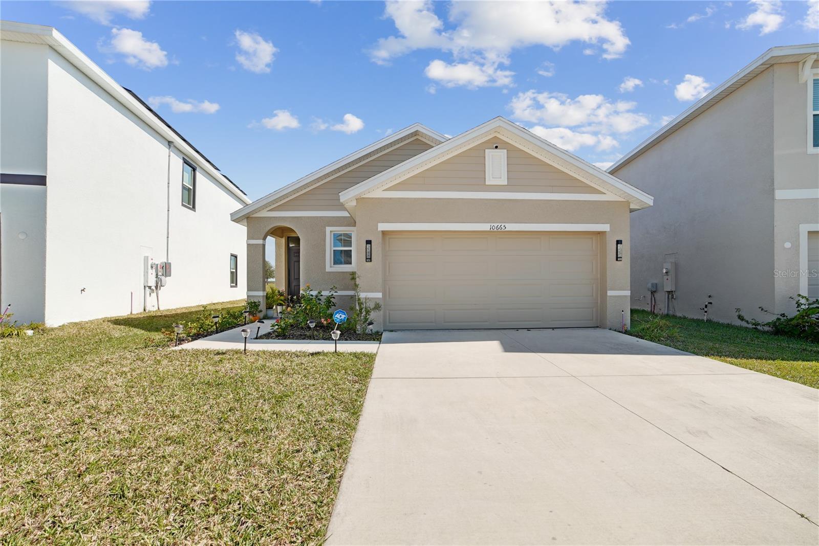 10665 PENNY GALE LOOP