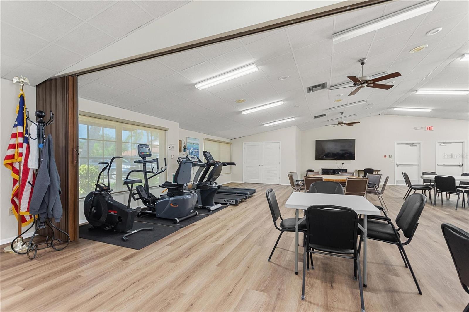 COUNTRY VILLAGE SEC 3 - Residential