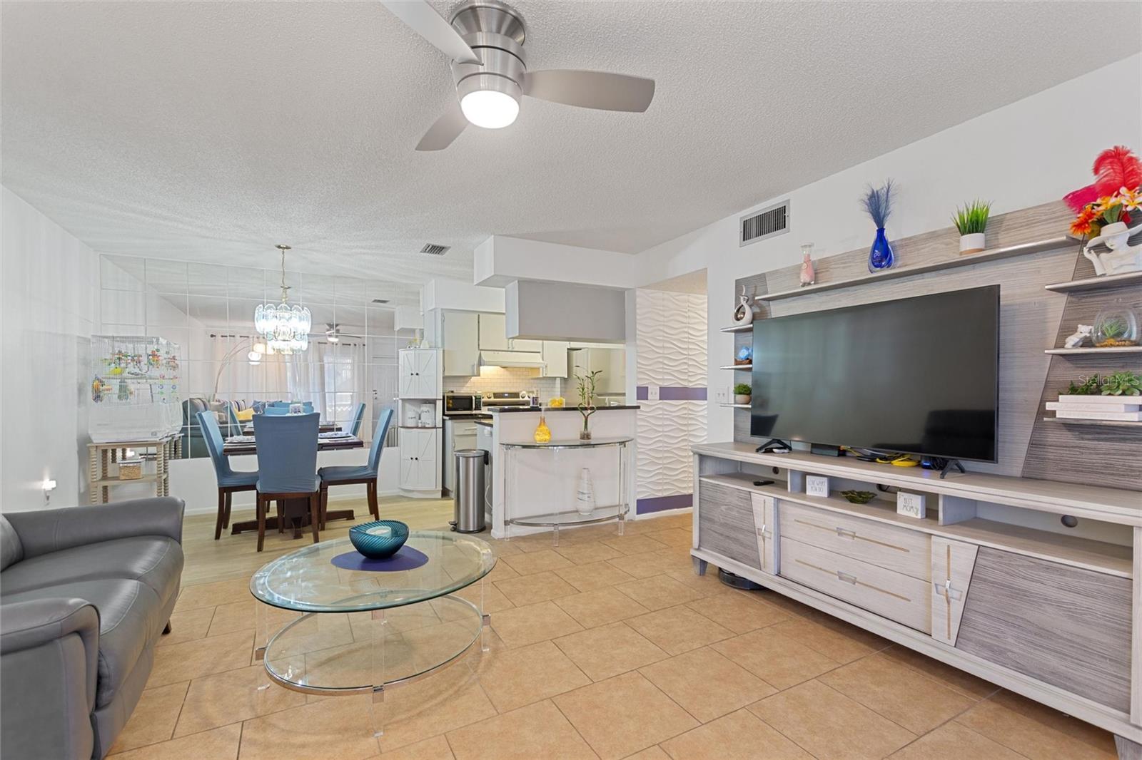 COUNTRY VILLAGE SEC 3 - Residential