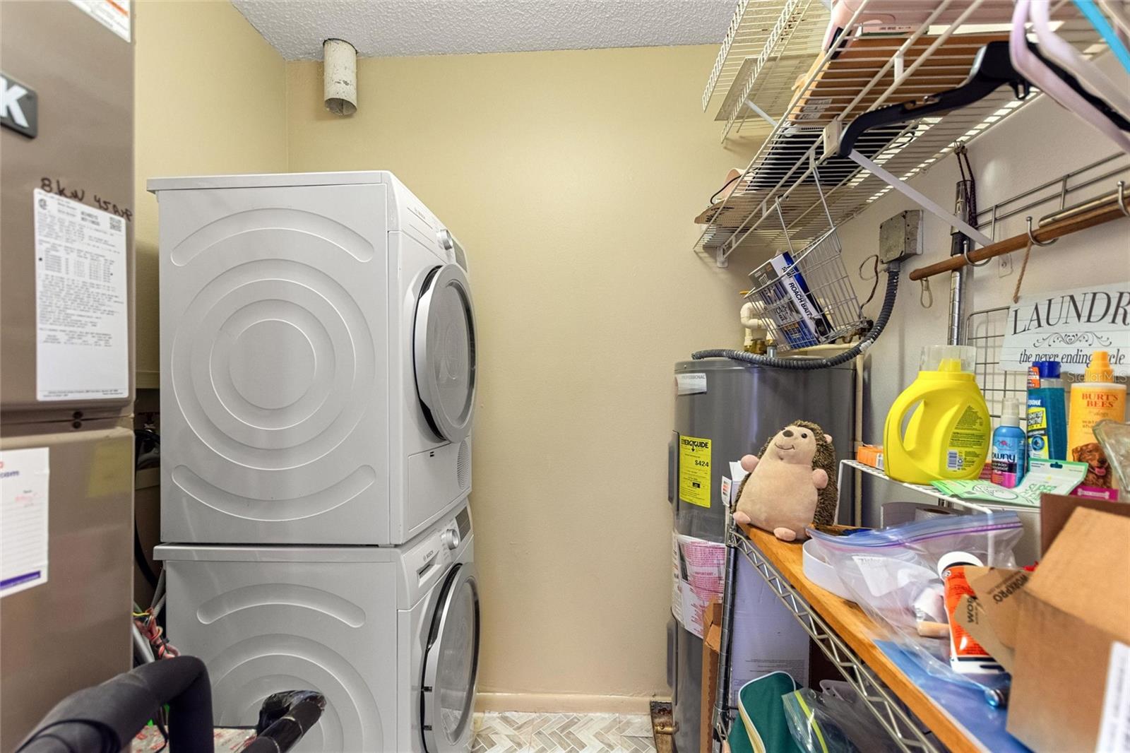 COUNTRY VILLAGE SEC 3 - Residential