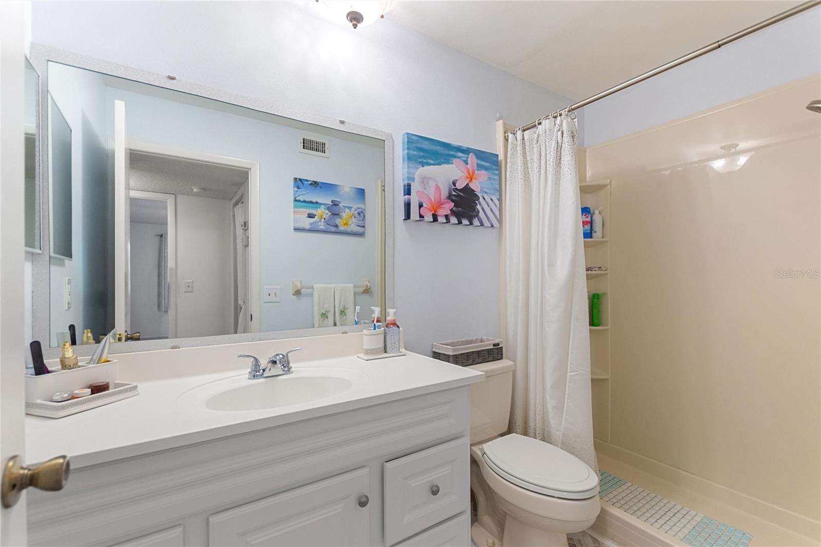 COUNTRY VILLAGE SEC 3 - Residential