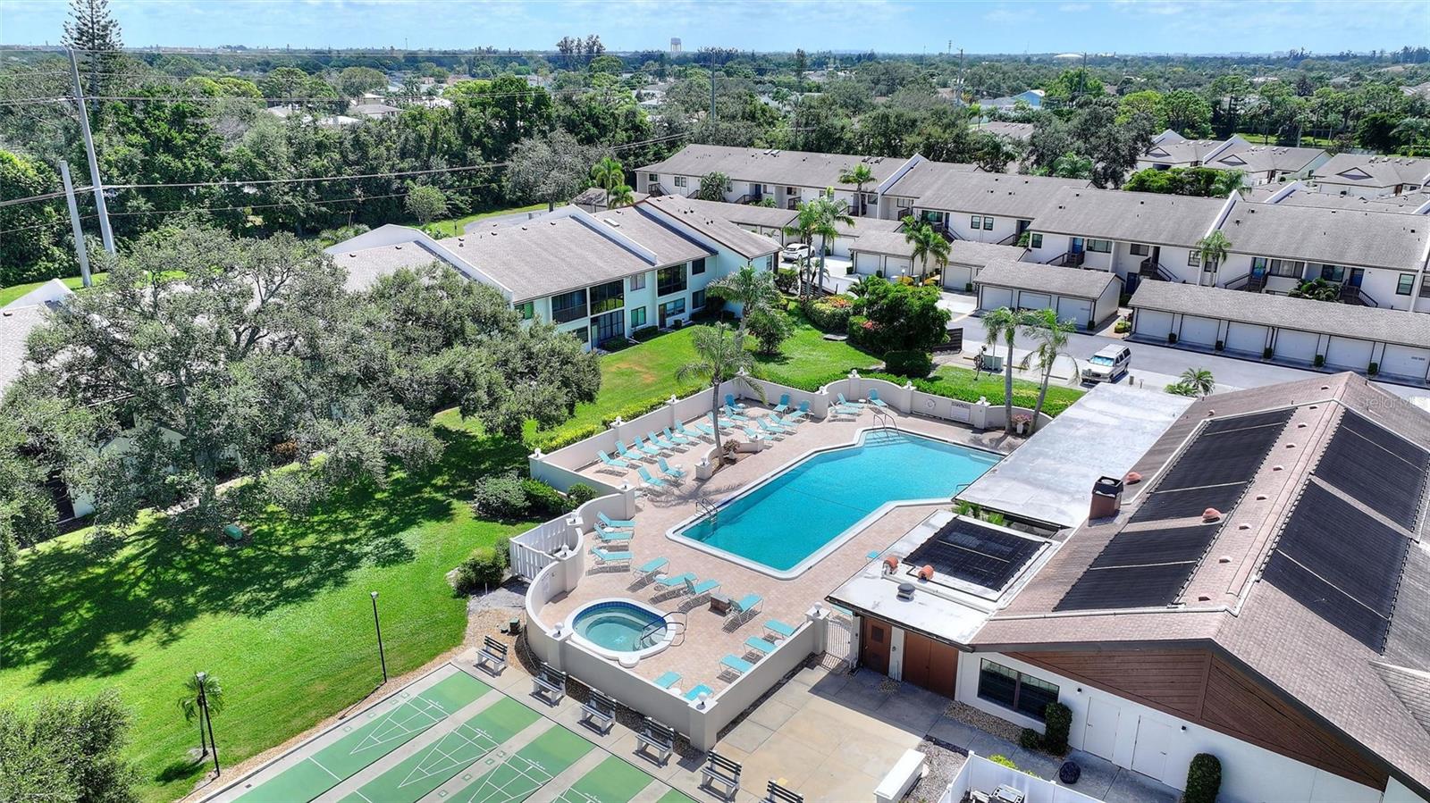 COUNTRY VILLAGE SEC 3 - Residential