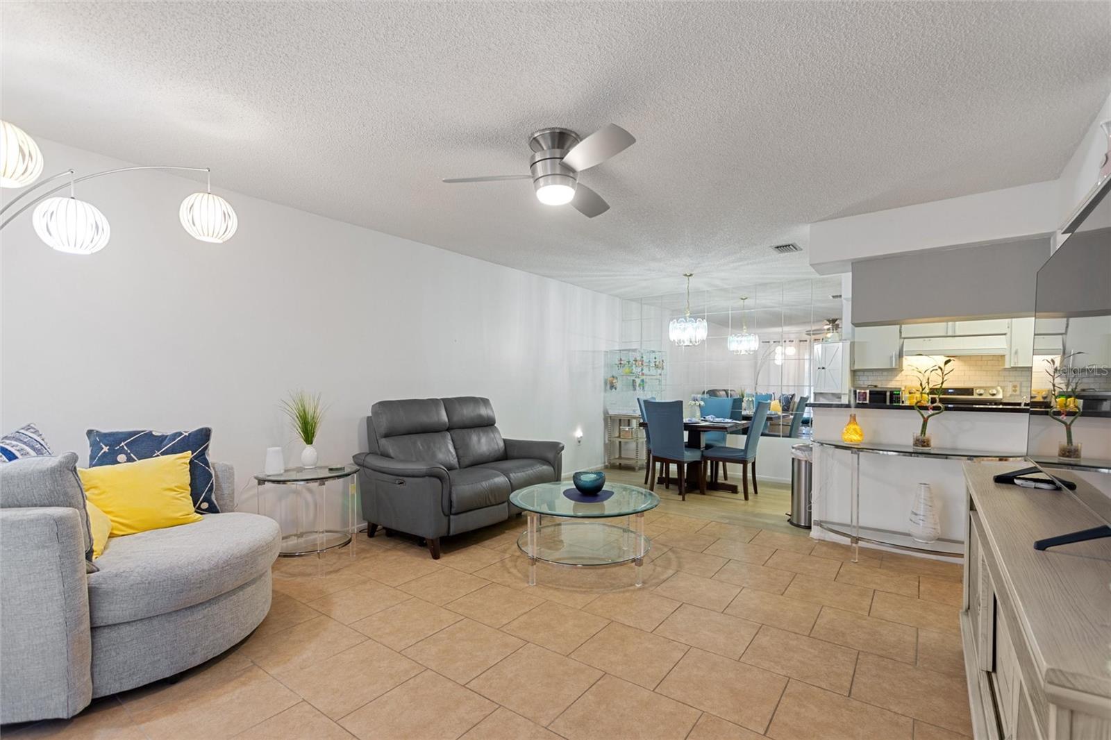 COUNTRY VILLAGE SEC 3 - Residential