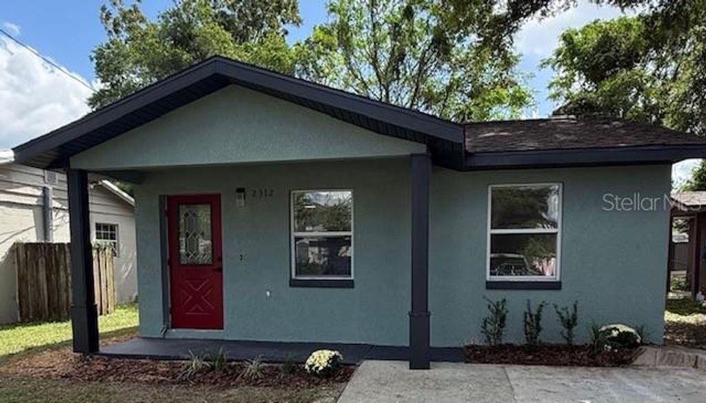 Photo of 2312 SW Fort King Street, Ocala, FL 34471 (MLS # O6351032)