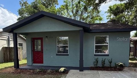 Photo of 2312 SW Fort King Street, Ocala, FL 34471 (MLS # O6351032) Photo of 2312 SW Fort King Street, Ocala, FL 34471 (MLS # O6351032)