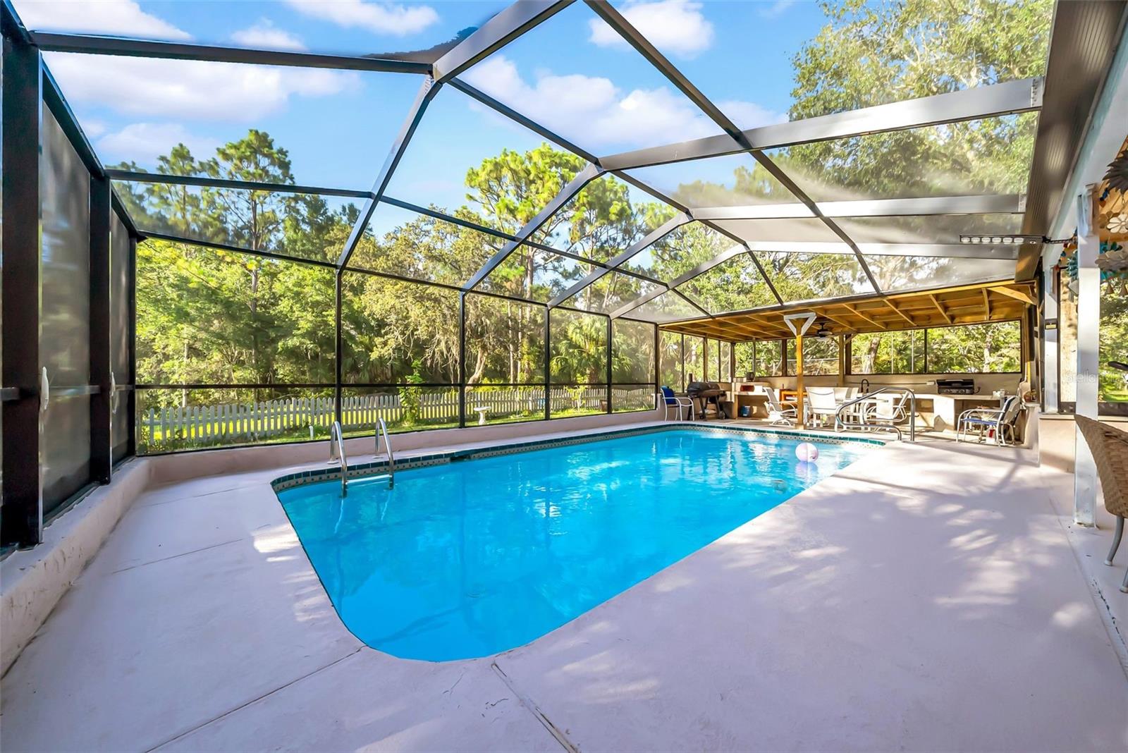 10323 SARANAC TRAIL