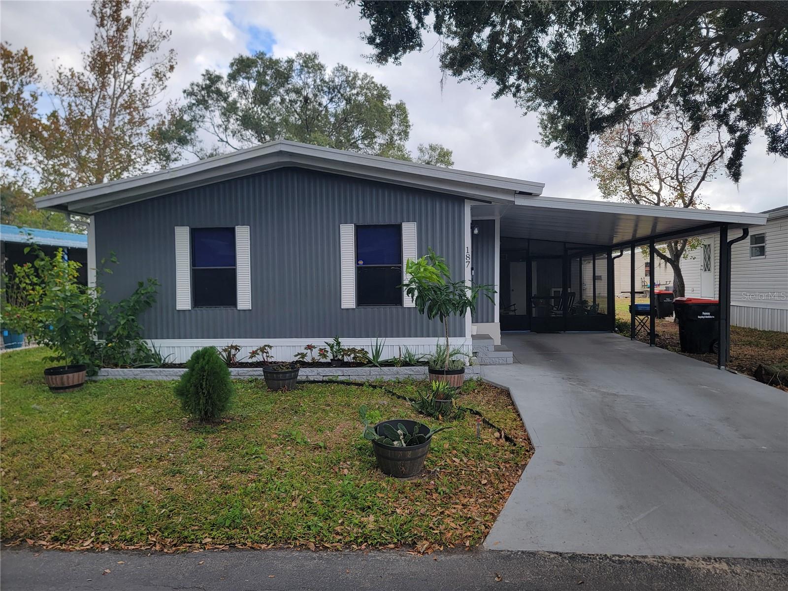 SPRING HILLS ESTATE - Residential