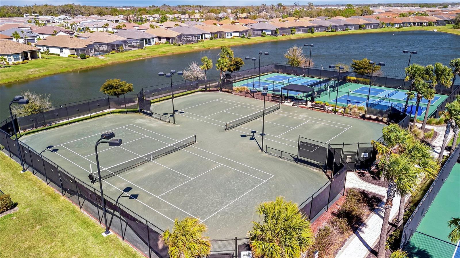 ESPLANADE NORTH AT ARTISAN LAKES SUBPH I - Residential