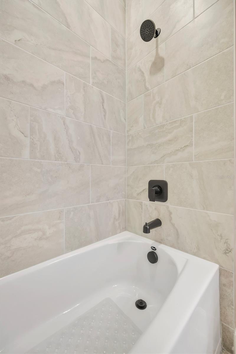 ESPLANADE NORTH AT ARTISAN LAKES SUBPH I - Residential