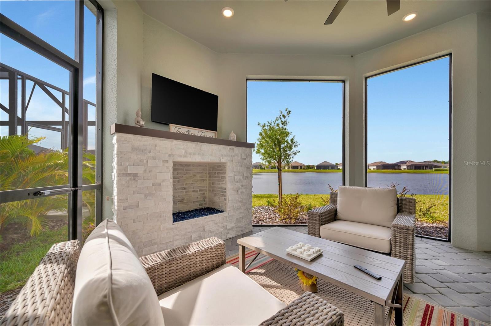 ESPLANADE NORTH AT ARTISAN LAKES SUBPH I - Residential