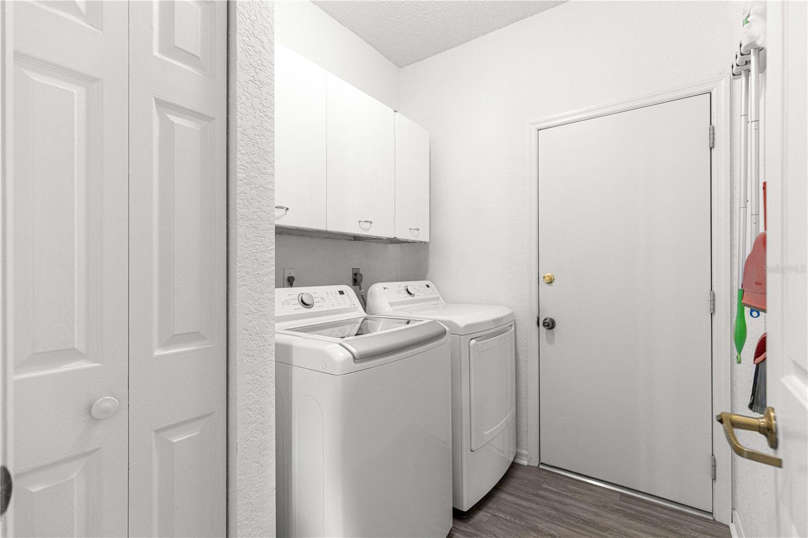 OAK RUN - Residential