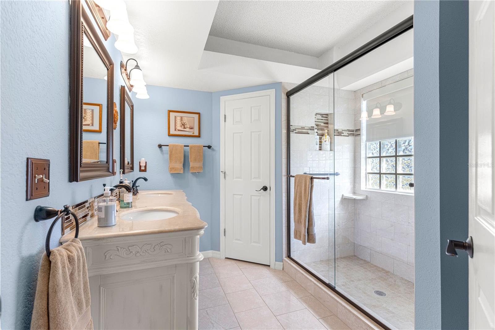 OAK RUN - Residential