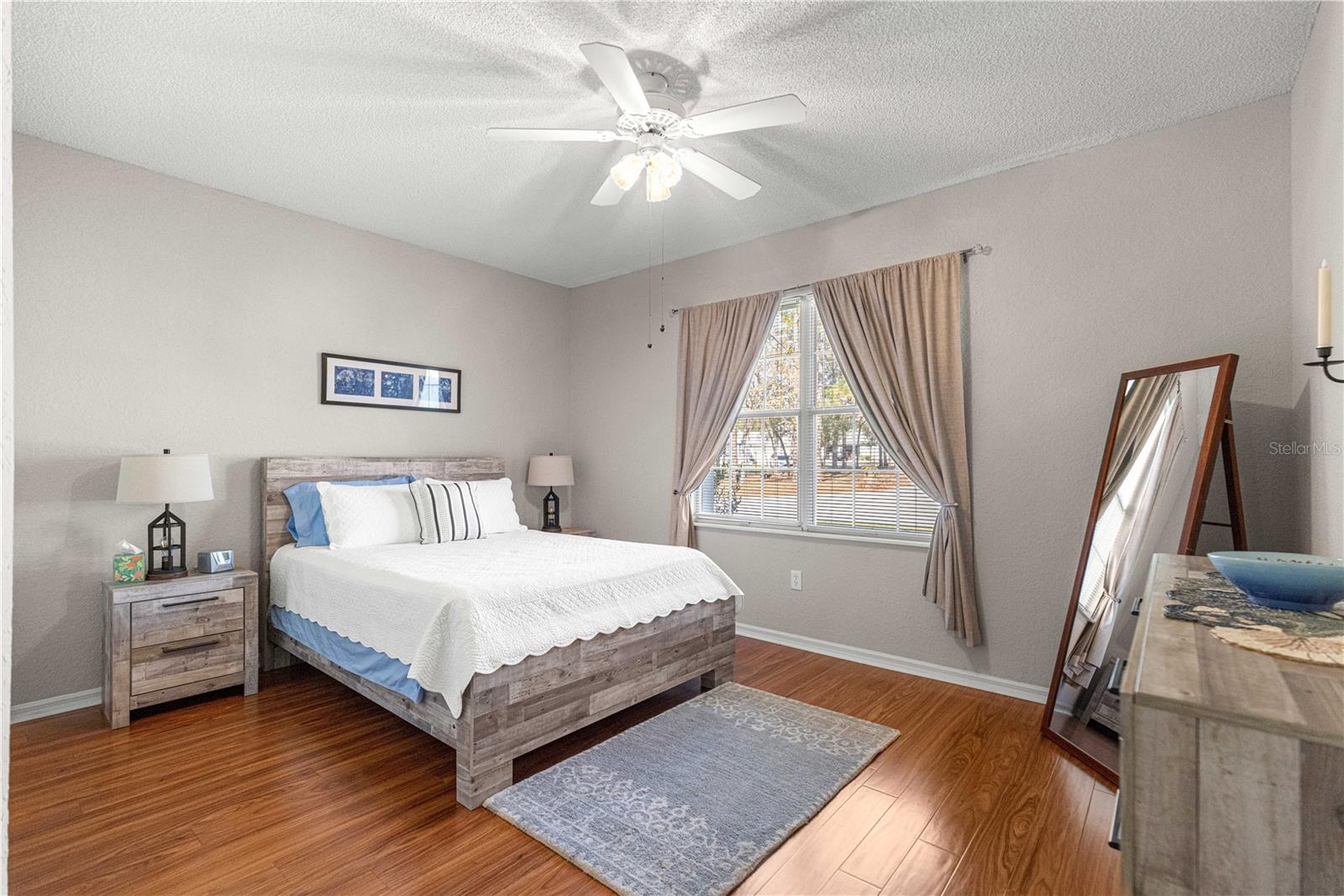 OAK RUN - Residential