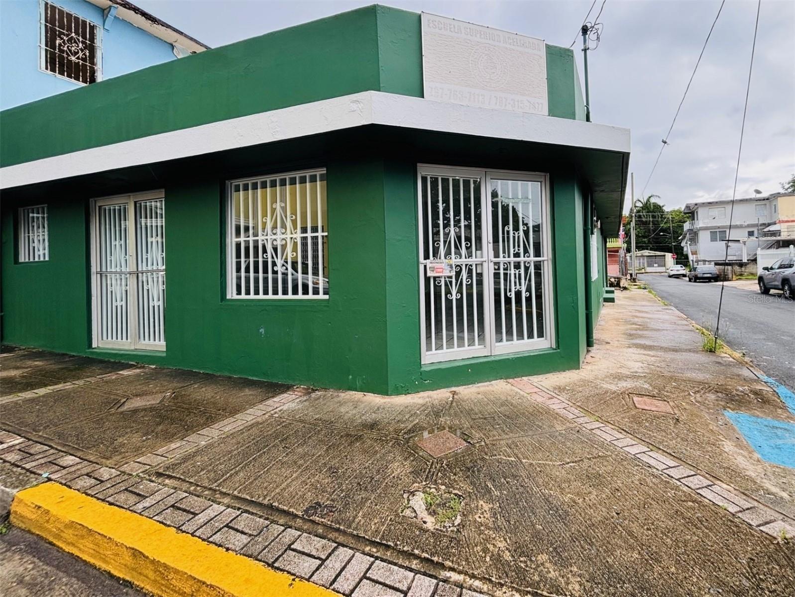 FAJARDO TOWN SQUARE - Commercial Sale