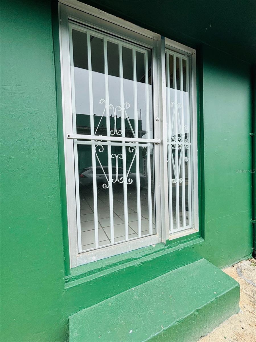 FAJARDO TOWN SQUARE - Commercial Sale